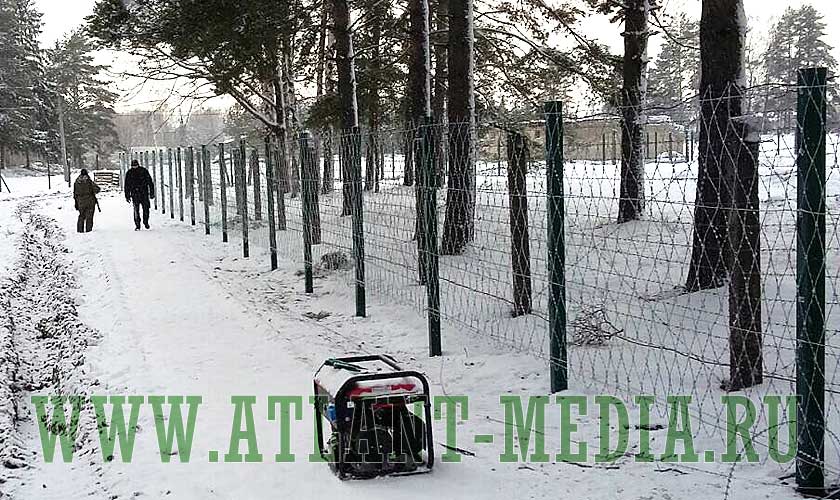 Работы по монтажу охранного ограждения ПКЛЗ продолжаются и зимой