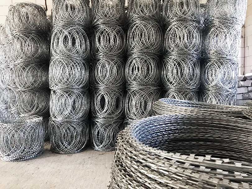 Склад готовой продукции — плоский барьер безопасности ПББ