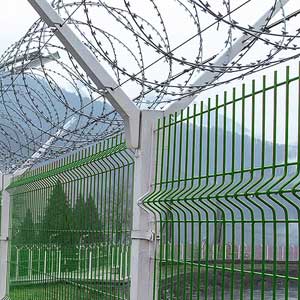 Заграждение из сетчатых панелей «ЗаборМеталл» и козырьковое ограждение СББ АКЛ — типовой проект