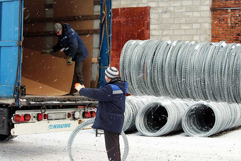 Зима — работе не помеха