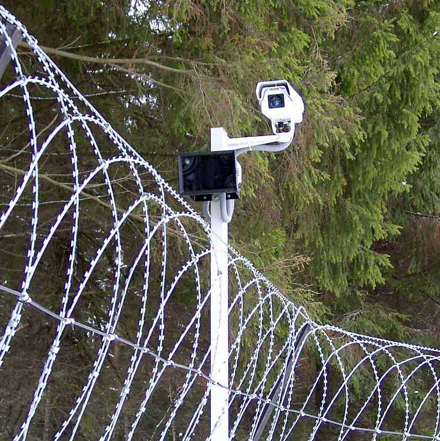 Металлические кронштейны