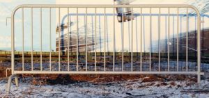 Фан-барьеры (мобильные заграждения)