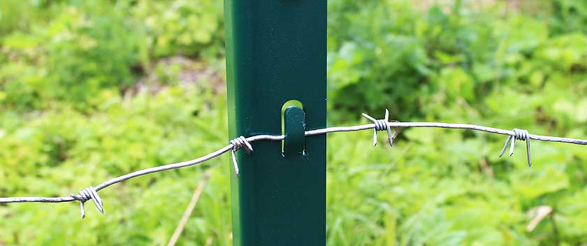 Металлическая стойка оградительного забора ОЗ-288