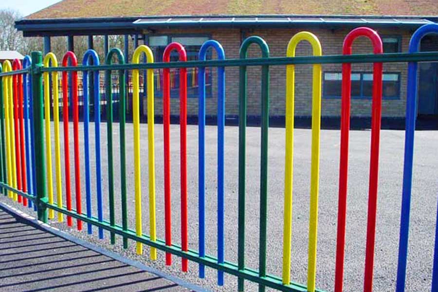 Декоративные металлические ограждения