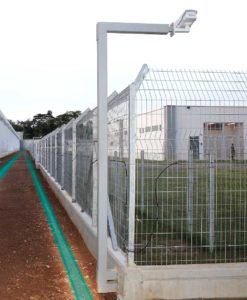 Металлические кронштейны