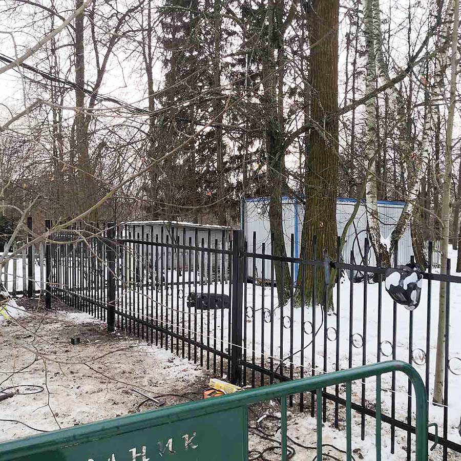 Установка декоративных металлических заборов