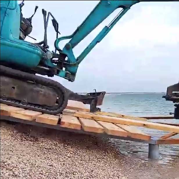 Строительство пирса